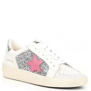 Vintage Havana Quinn Star Glitter Sneaker. Woman’s 8.5.